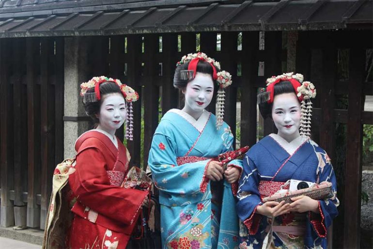 Japan’s Geisha- Unmasking The Truth Behind The Colorful Facade