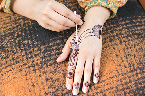 Henna Body Art