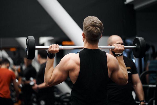 Gli uomini sempre più interessati agli steroidi per migliorare le prestazioni fisiche