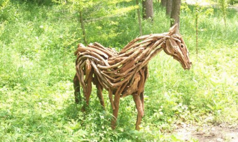 Mane Attraction: Impressively Ingenious Equine Art Creations