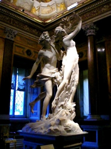 THE DURABILITY AND TRANSLUCENCY OF MARBLE, A POPULAR SCULPTURE MEDIUM