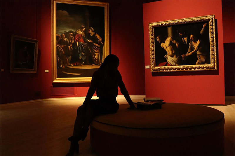 How Different Lighting Changes How We See Art